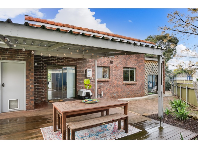8 Kenihans Road, Happy Valley SA 5159