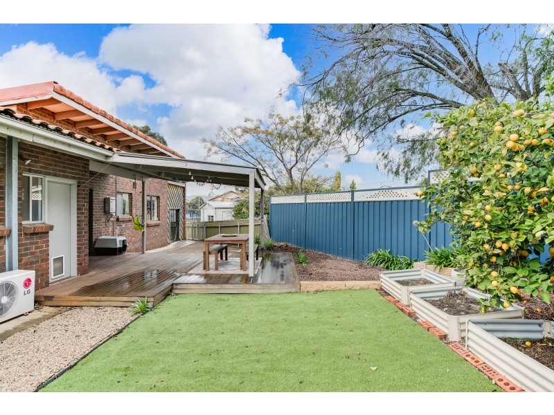 8 Kenihans Road, Happy Valley SA 5159