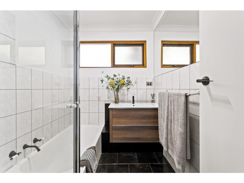 20 Mary Street, Happy Valley SA 5159