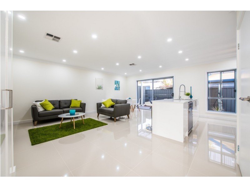 22c Grazing Ave, Morphett Vale SA 5162