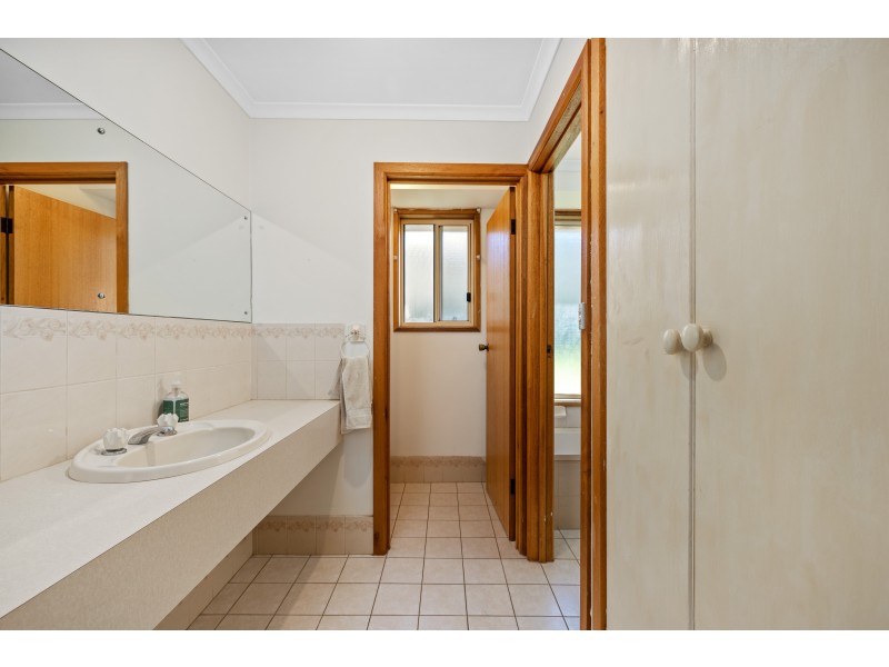 34 Caswell Drive, Hallett Cove SA 5158