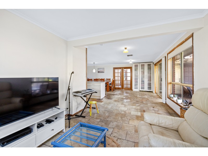 34 Caswell Drive, Hallett Cove SA 5158