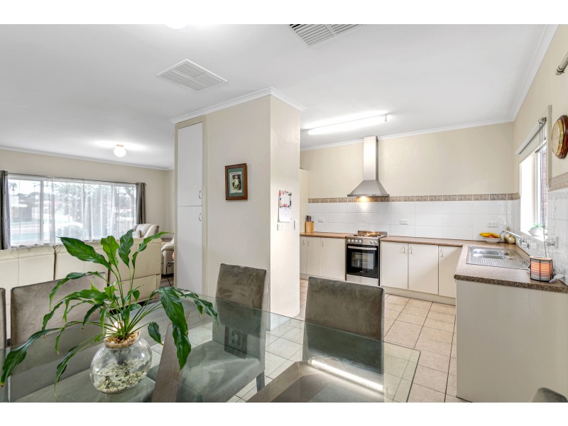 17 Croser Avenue, Aldinga Beach SA 5173