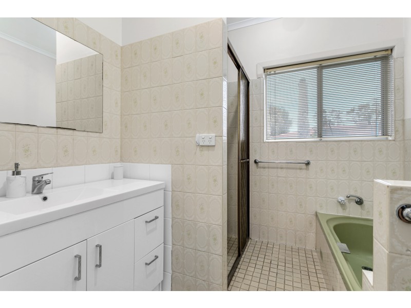 17 Croser Avenue, Aldinga Beach SA 5173