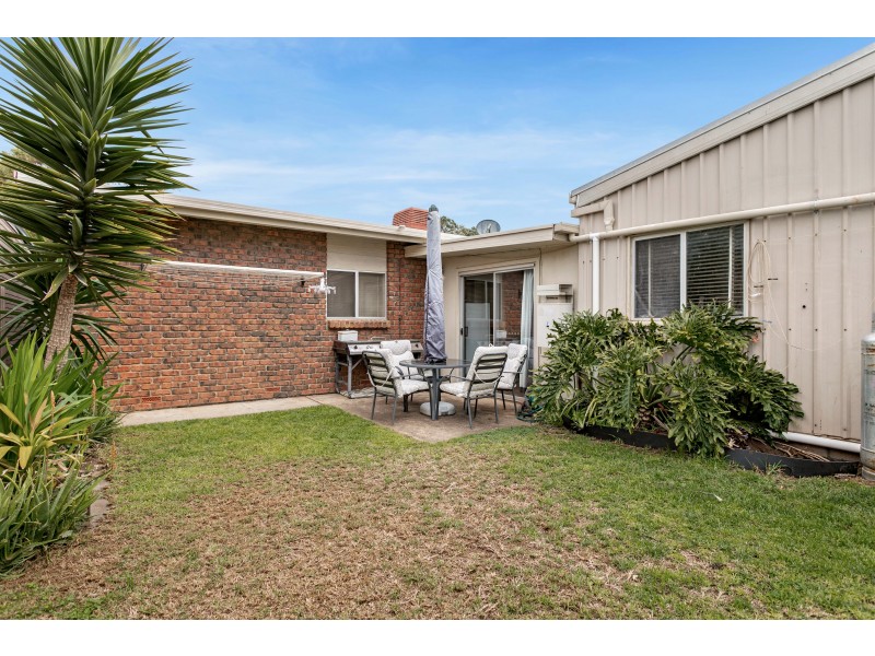 17 Croser Avenue, Aldinga Beach SA 5173