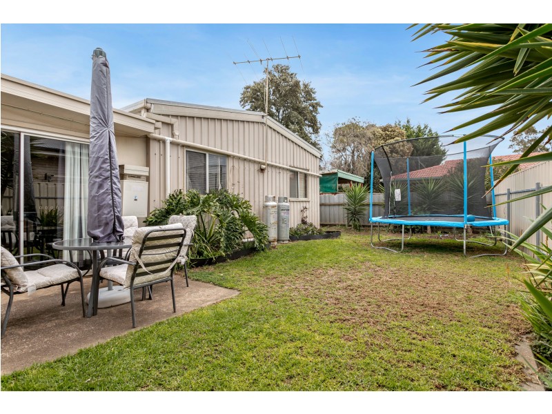 17 Croser Avenue, Aldinga Beach SA 5173