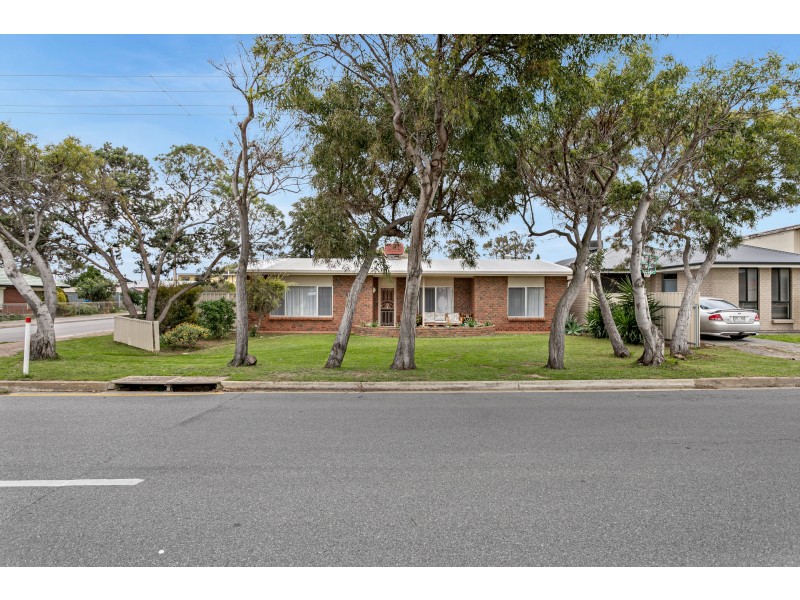 17 Croser Avenue, Aldinga Beach SA 5173