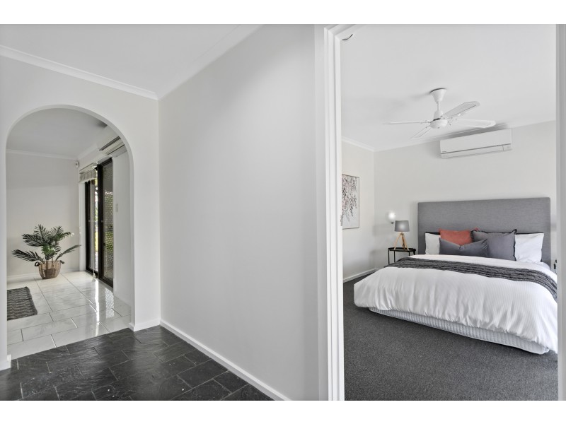 11 Odessa Drive, Woodcroft SA 5162