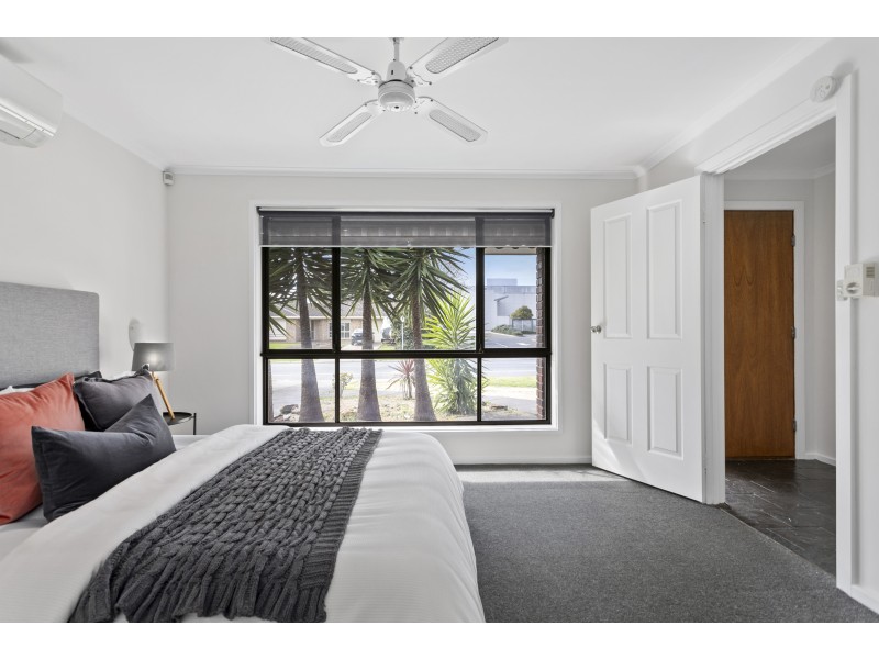 11 Odessa Drive, Woodcroft SA 5162