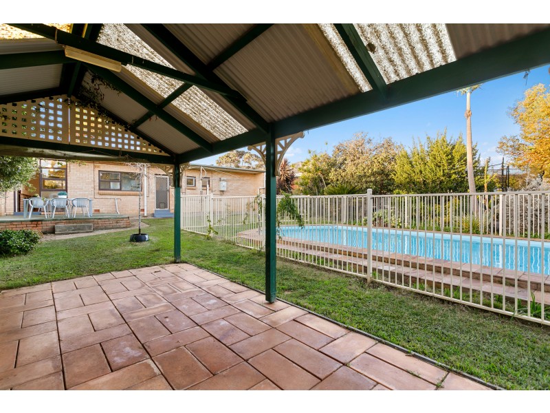 6 Wahratta Avenue, Morphett Vale SA 5162