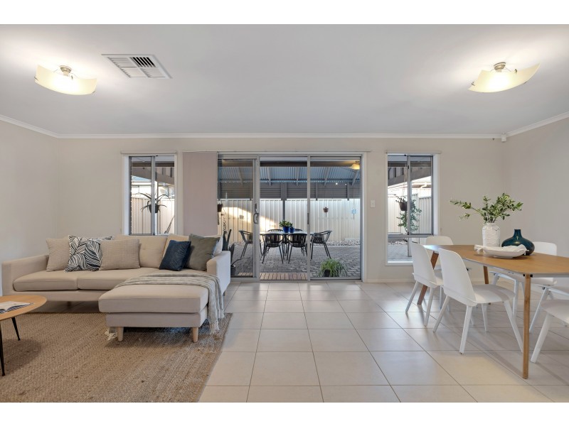 8 Miranda Place, Seaford Meadows SA 5169