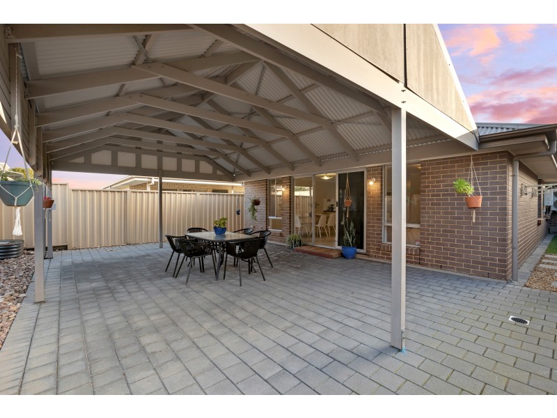8 Miranda Place, Seaford Meadows SA 5169