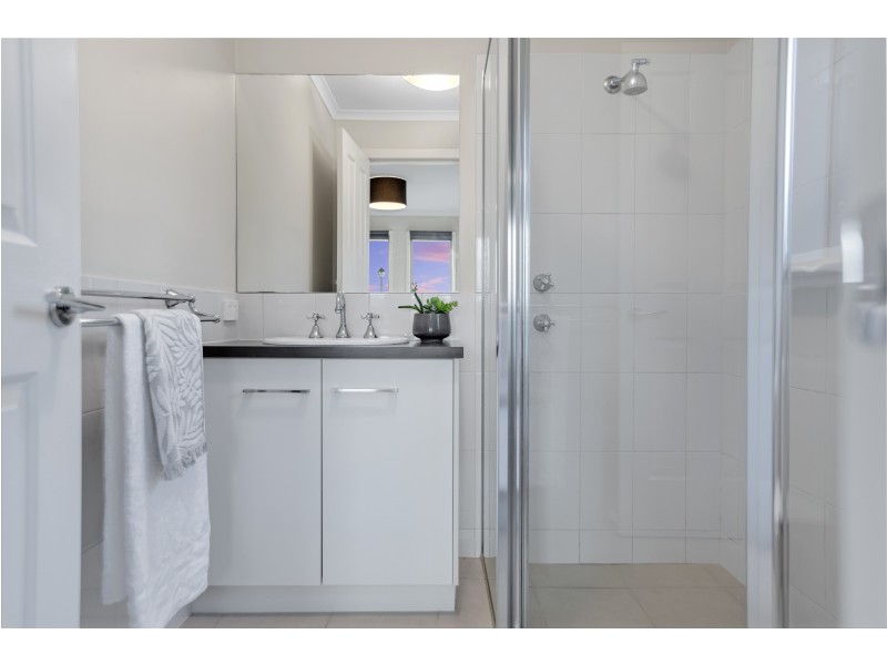 8 Miranda Place, Seaford Meadows SA 5169