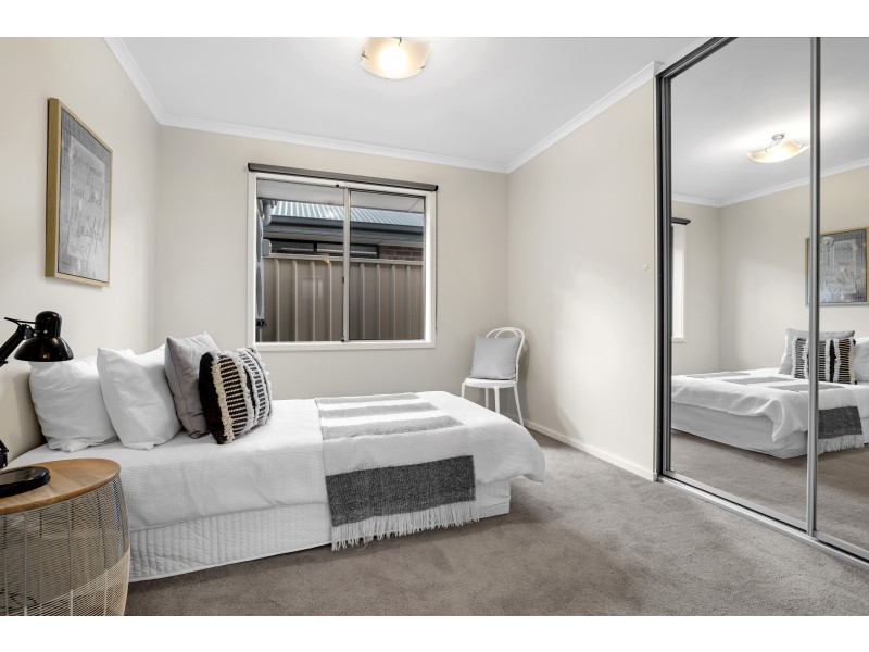 8 Miranda Place, Seaford Meadows SA 5169