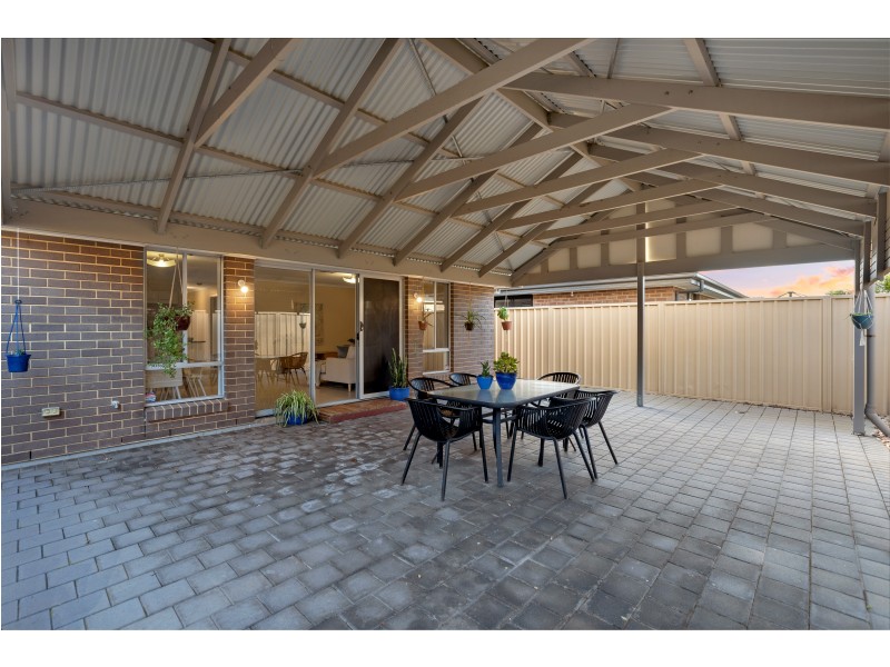 8 Miranda Place, Seaford Meadows SA 5169