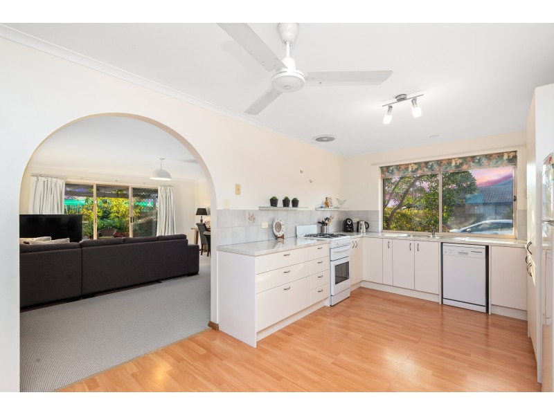 11 Nautilus Square, Seaford Rise SA 5169