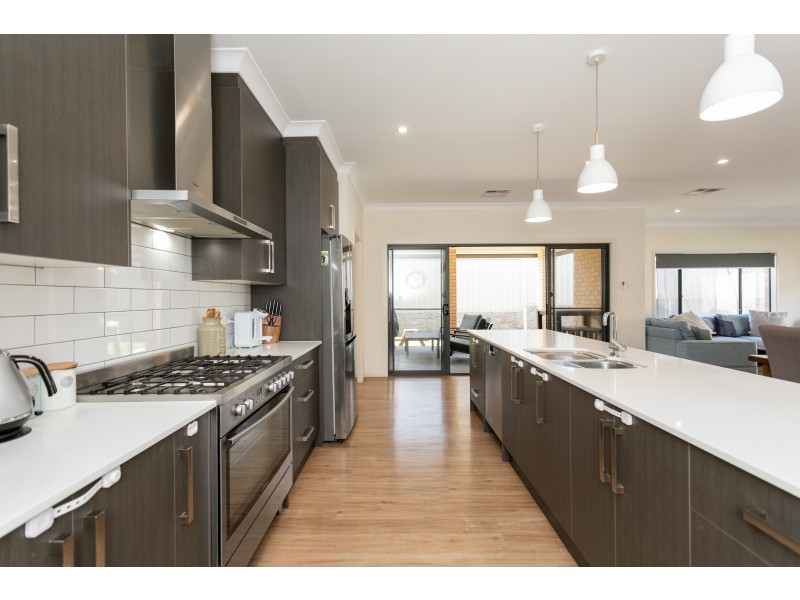30 Observation Road, Seaford Heights SA 5169