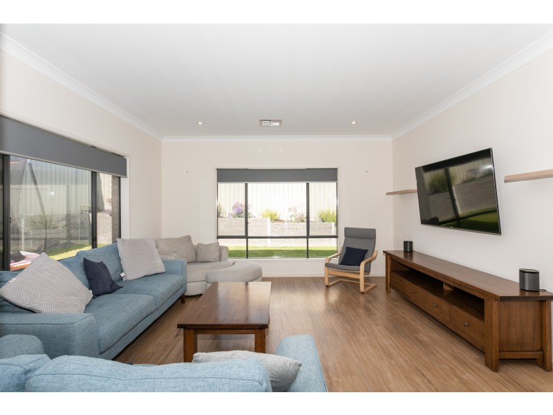 30 Observation Road, Seaford Heights SA 5169