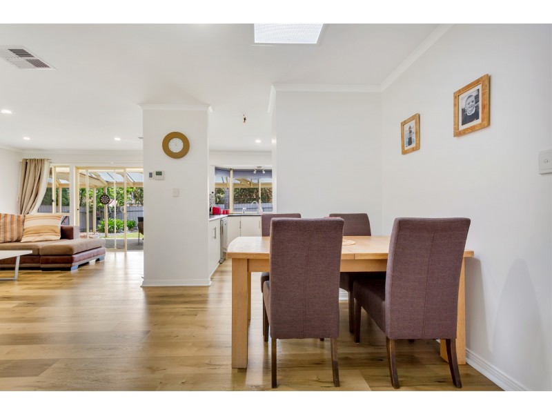 86 Investigator Drive, Woodcroft SA 5162