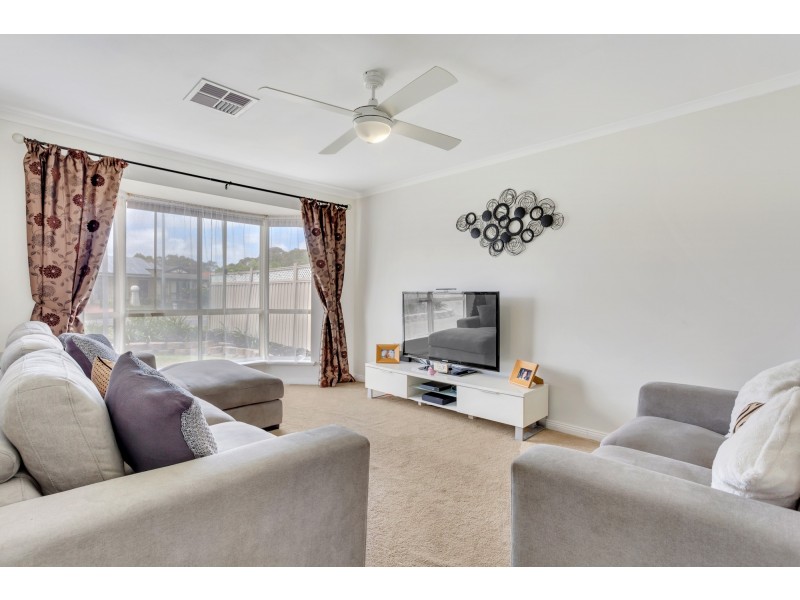 86 Investigator Drive, Woodcroft SA 5162