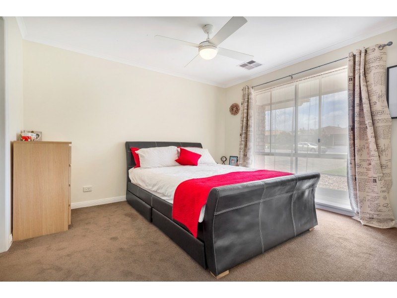 86 Investigator Drive, Woodcroft SA 5162