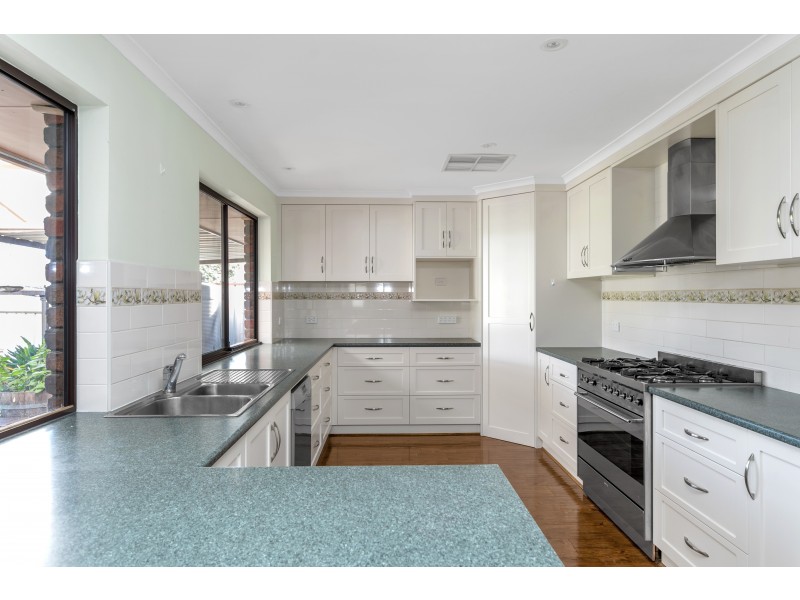 1 Nightingale Crescent, O’halloran Hill SA 5158