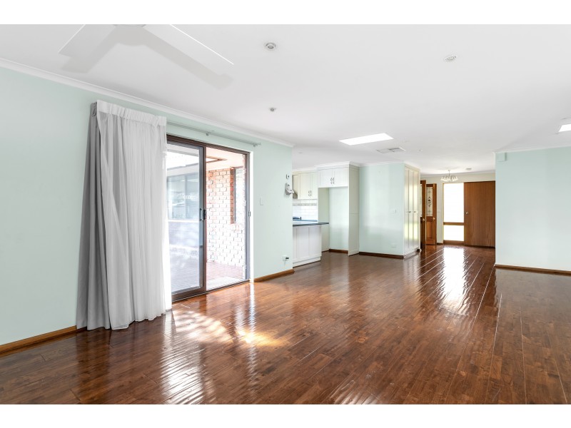 1 Nightingale Crescent, O’halloran Hill SA 5158