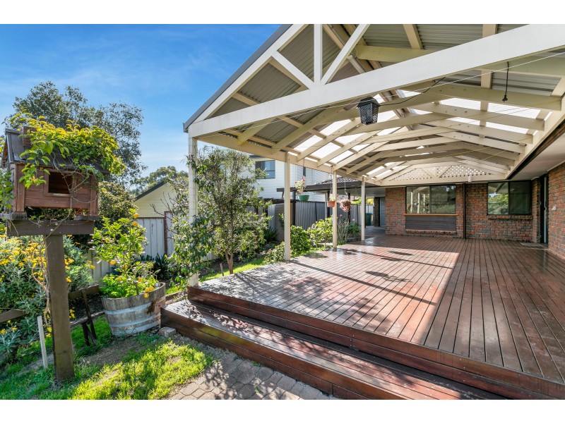 1 Nightingale Crescent, O’halloran Hill SA 5158