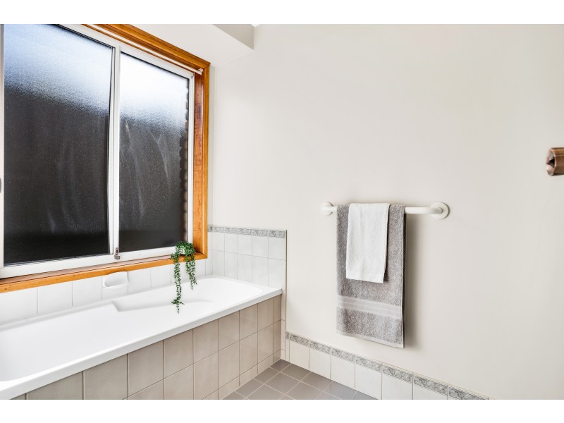 208 Pimpala Road, Woodcroft SA 5162