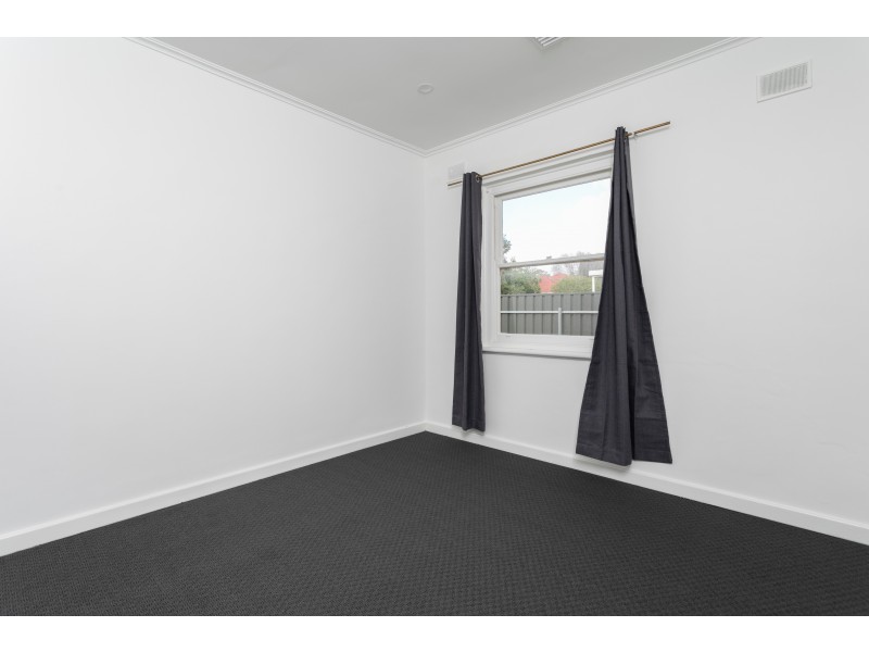 4 Dawn Street, Clarence Gardens SA 5039