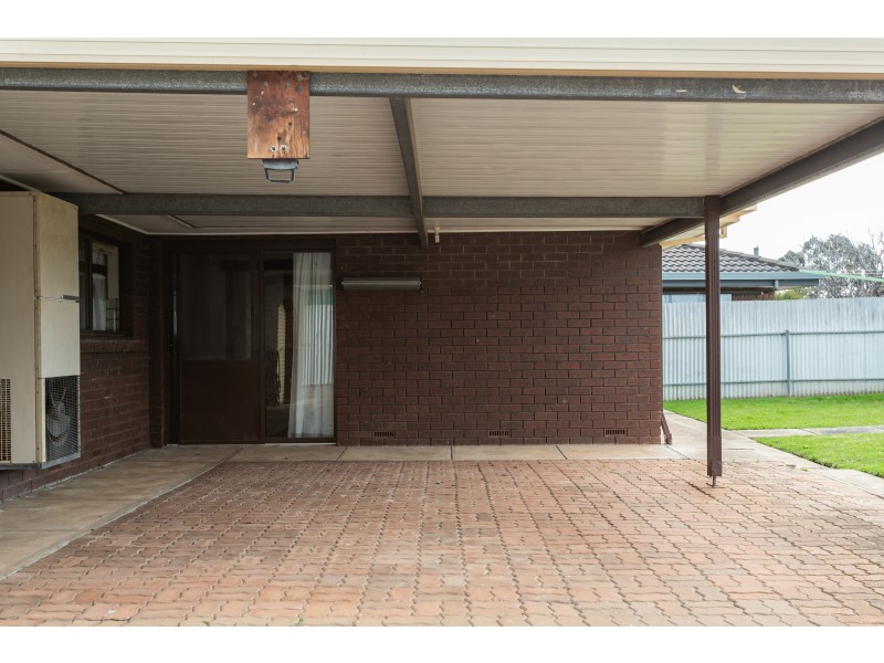 8 Geraldine Street, Valley View SA 5093