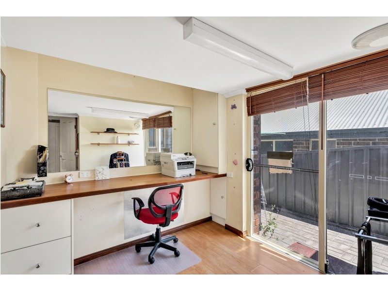 4 Melrose Court, Happy Valley SA 5159