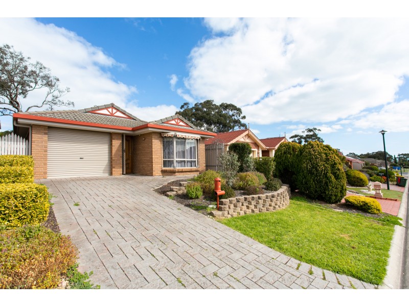 63 Dorrien Avenue, Woodcroft SA 5162