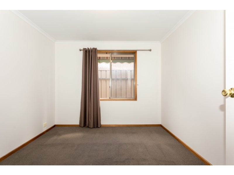 63 Dorrien Avenue, Woodcroft SA 5162