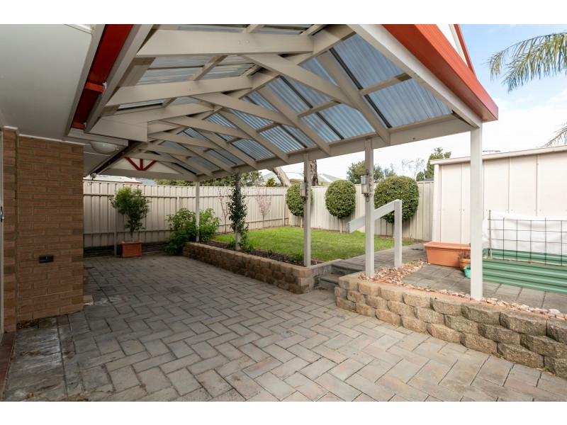 63 Dorrien Avenue, Woodcroft SA 5162