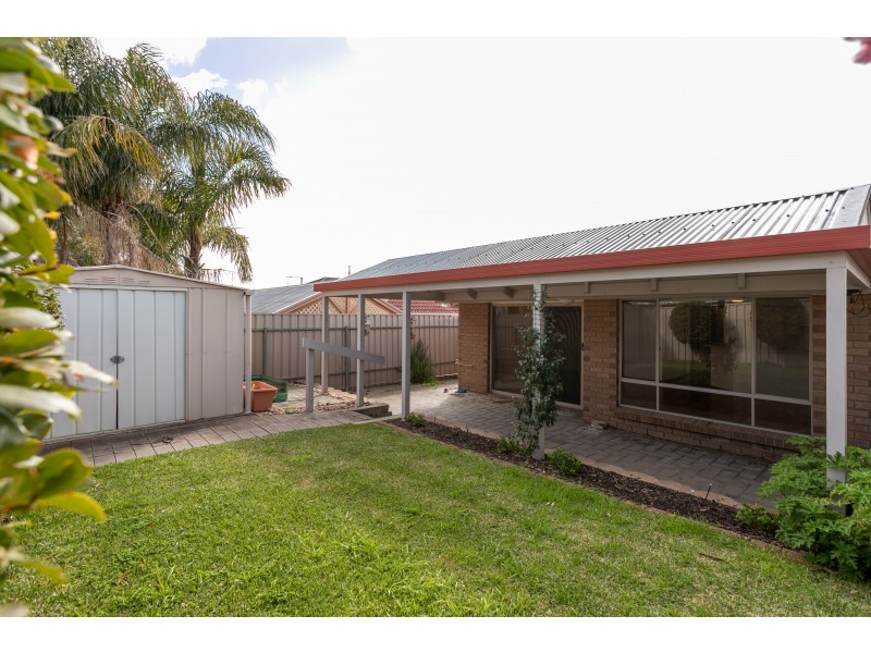 63 Dorrien Avenue, Woodcroft SA 5162