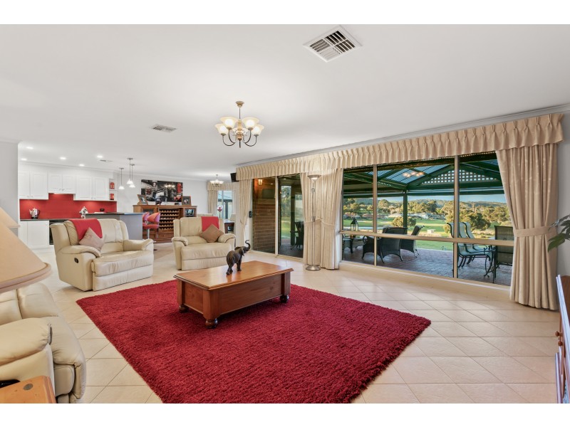 32 George Francis Drive, Mount Compass SA 5210