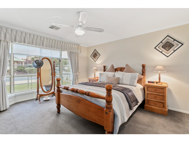 32 George Francis Drive, Mount Compass SA 5210