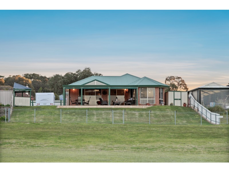 32 George Francis Drive, Mount Compass SA 5210