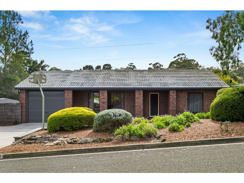 7 Opie Street, Aberfoyle Park SA 5159