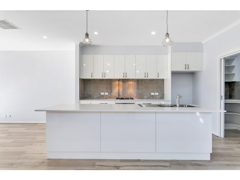 34A Third Avenue, Moana SA 5169