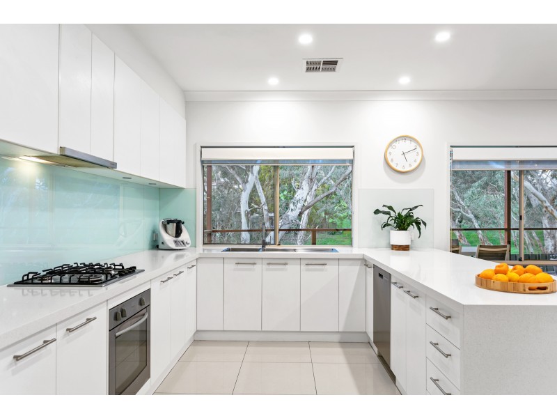 173 Windebanks Road, Aberfoyle Park SA 5159