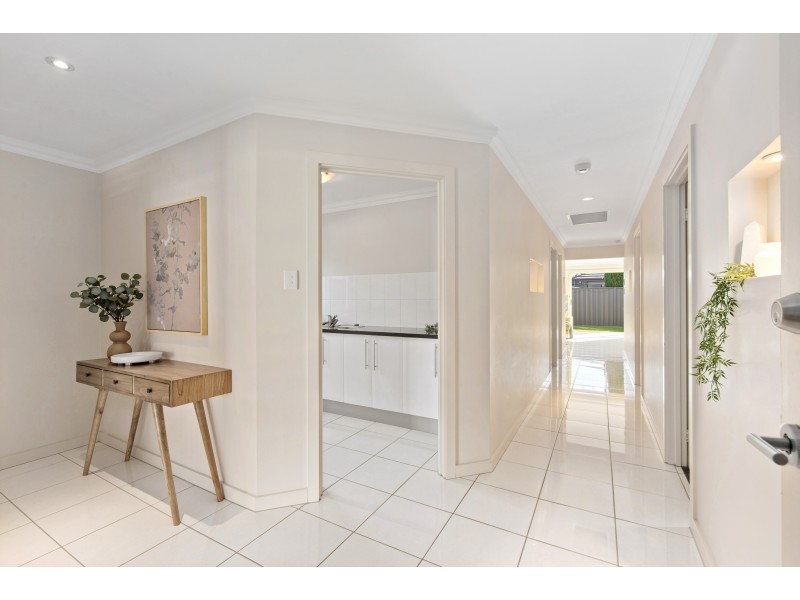 33 Mendota Avenue, Andrews Farm SA 5114