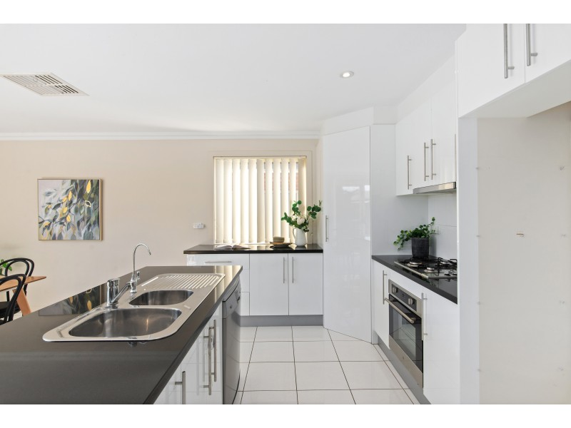 33 Mendota Avenue, Andrews Farm SA 5114