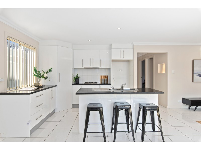 33 Mendota Avenue, Andrews Farm SA 5114