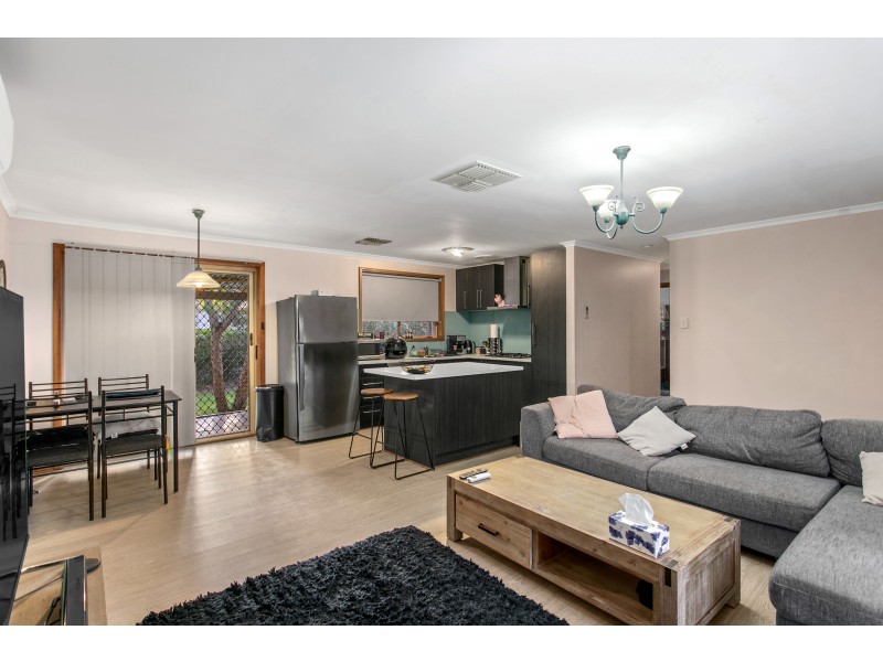 5 St Helens Court, Woodcroft SA 5162