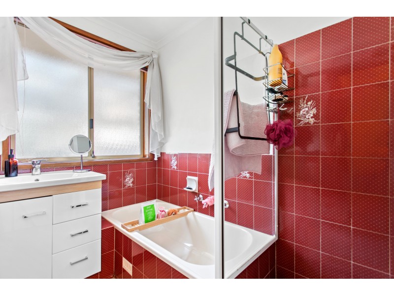 5 St Helens Court, Woodcroft SA 5162