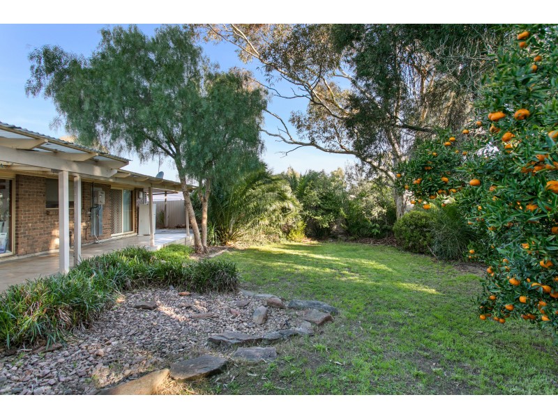 5 St Helens Court, Woodcroft SA 5162