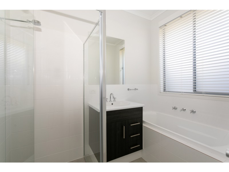 56 Vista Parade, Seaford Heights SA 5169