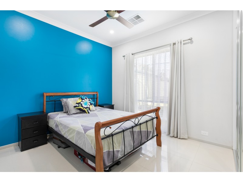 10 Saturn Court, Woodcroft SA 5162